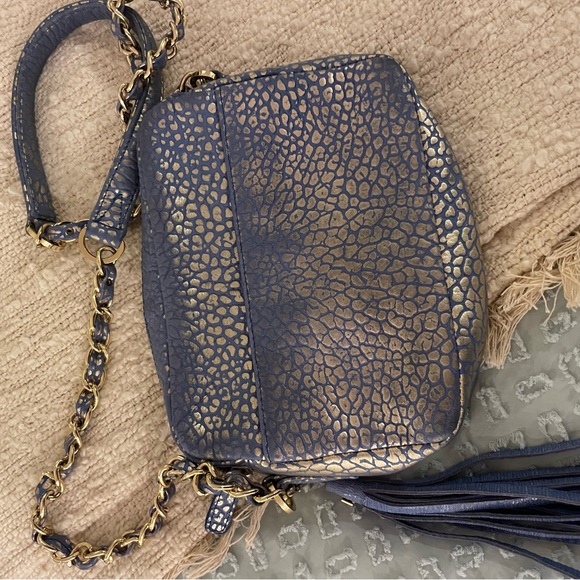 Kelly Wynne Handbag - Picture 2 of 5